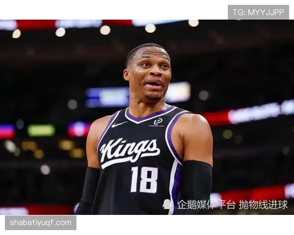 罗伯特森平均三双以组织主导胜过威少单打