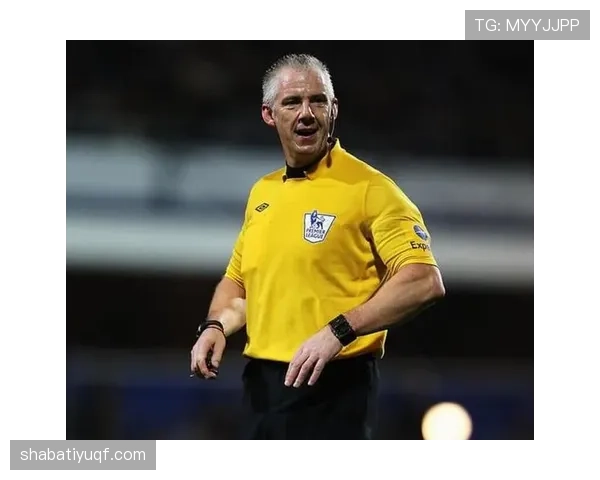 第四官员在换人与补时判定中的职责与裁判协作规则